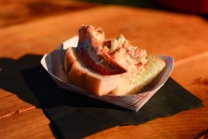 Luke's Lobster Lobster Roll_Photo Credit Kat Goduco