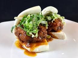 Fried_Chicken_Bao_Upstairs_2