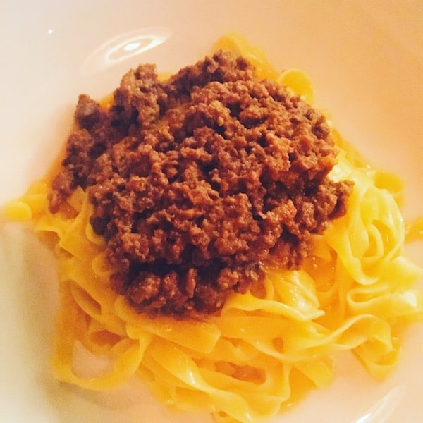 Tagliatelle al ragu uovo