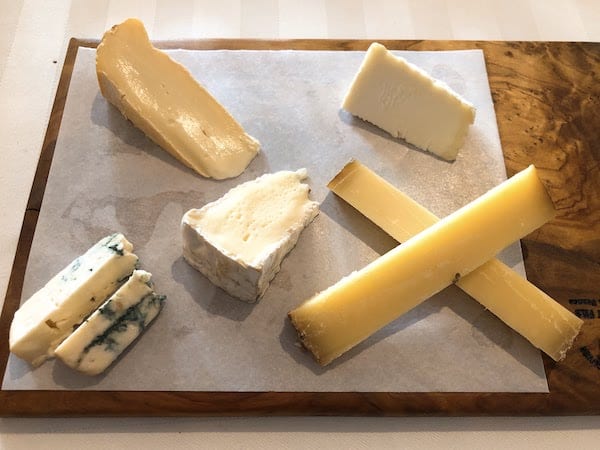 Cheese course without jams