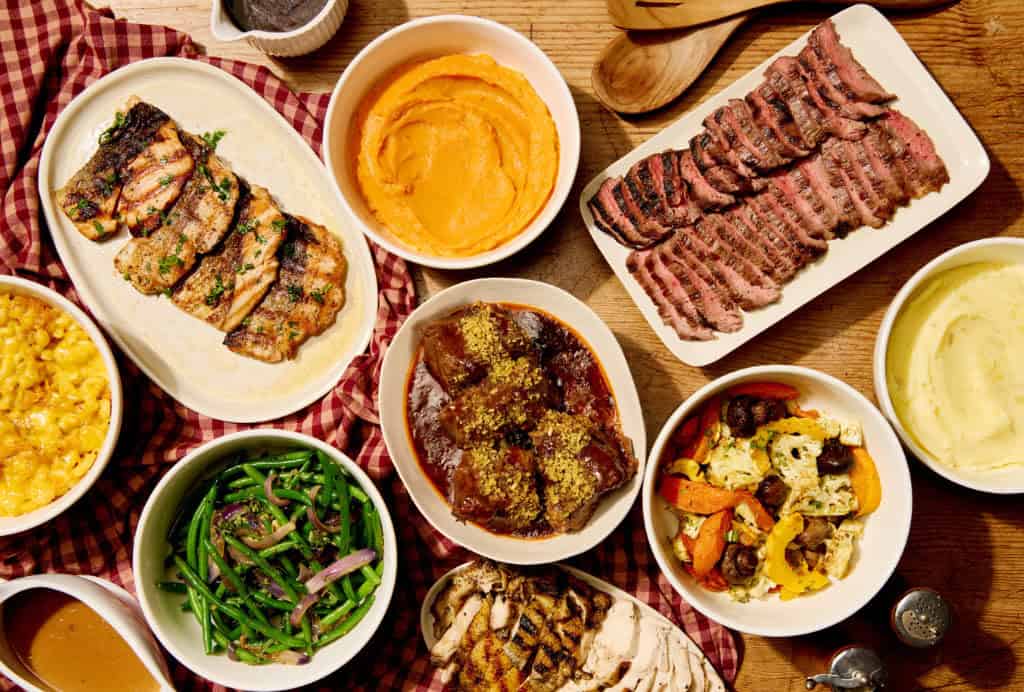 Tender Greens Holiday Plates