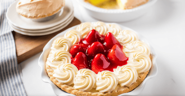 Hof's Hut Strawberry Pie