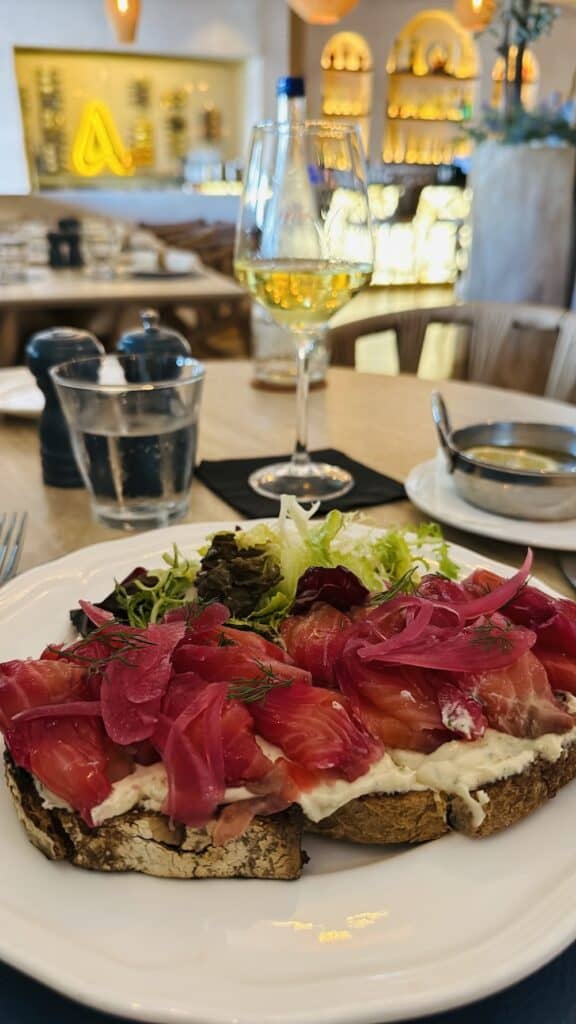 Gravlax Tartine